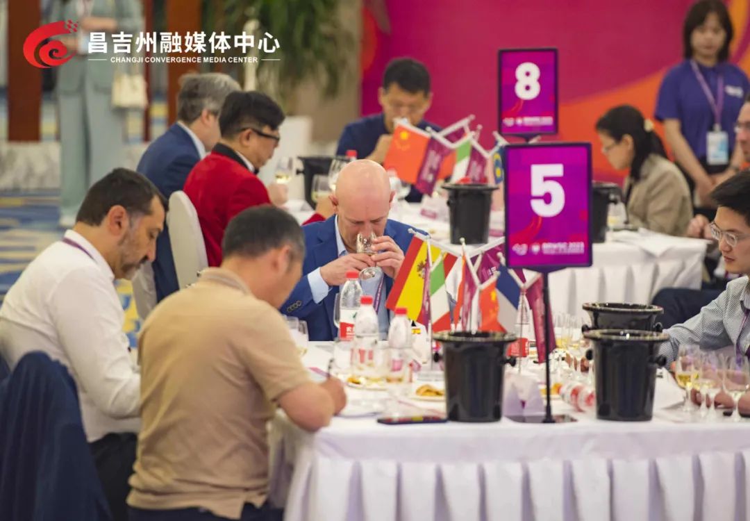 4枚大金奖！3枚金奖！张裕闪耀“一带一路”国际葡萄酒大赛